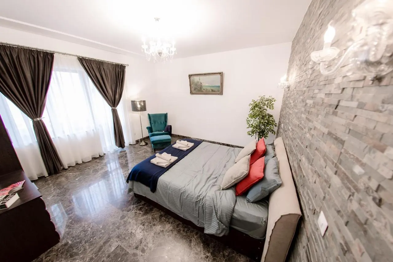 Luxury Down Town Daire Bükreş Romanya