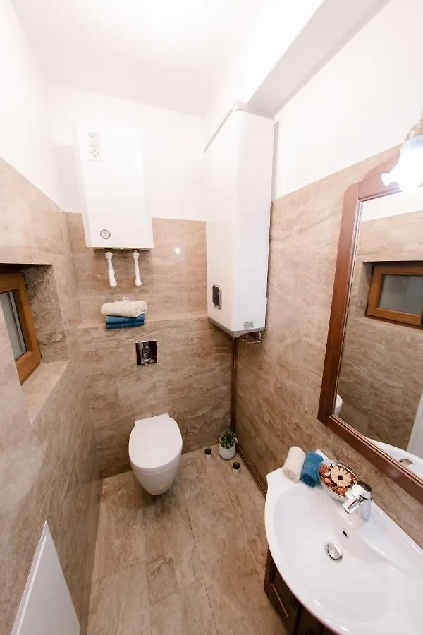 Luxury Down Town Daire Bükreş Romanya